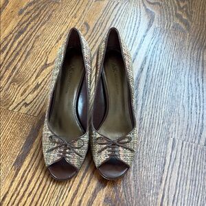 Anne Klein Brown Peep-Toe Heels with Bow Detail